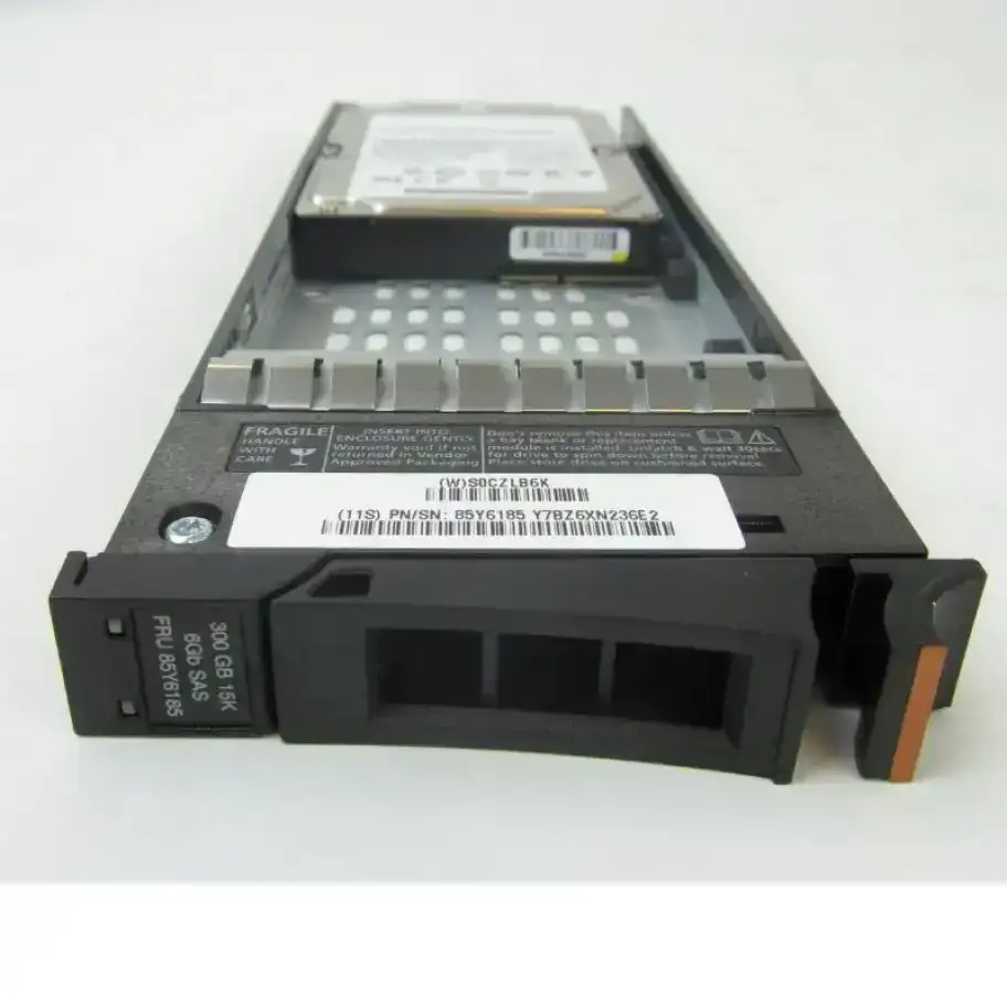 85Y6185 Жесткий диск IBM 300Gb 15K SAS SFF HDD 85Y6185 Жесткий диск IBM 300Gb 15K SAS SFF HDD